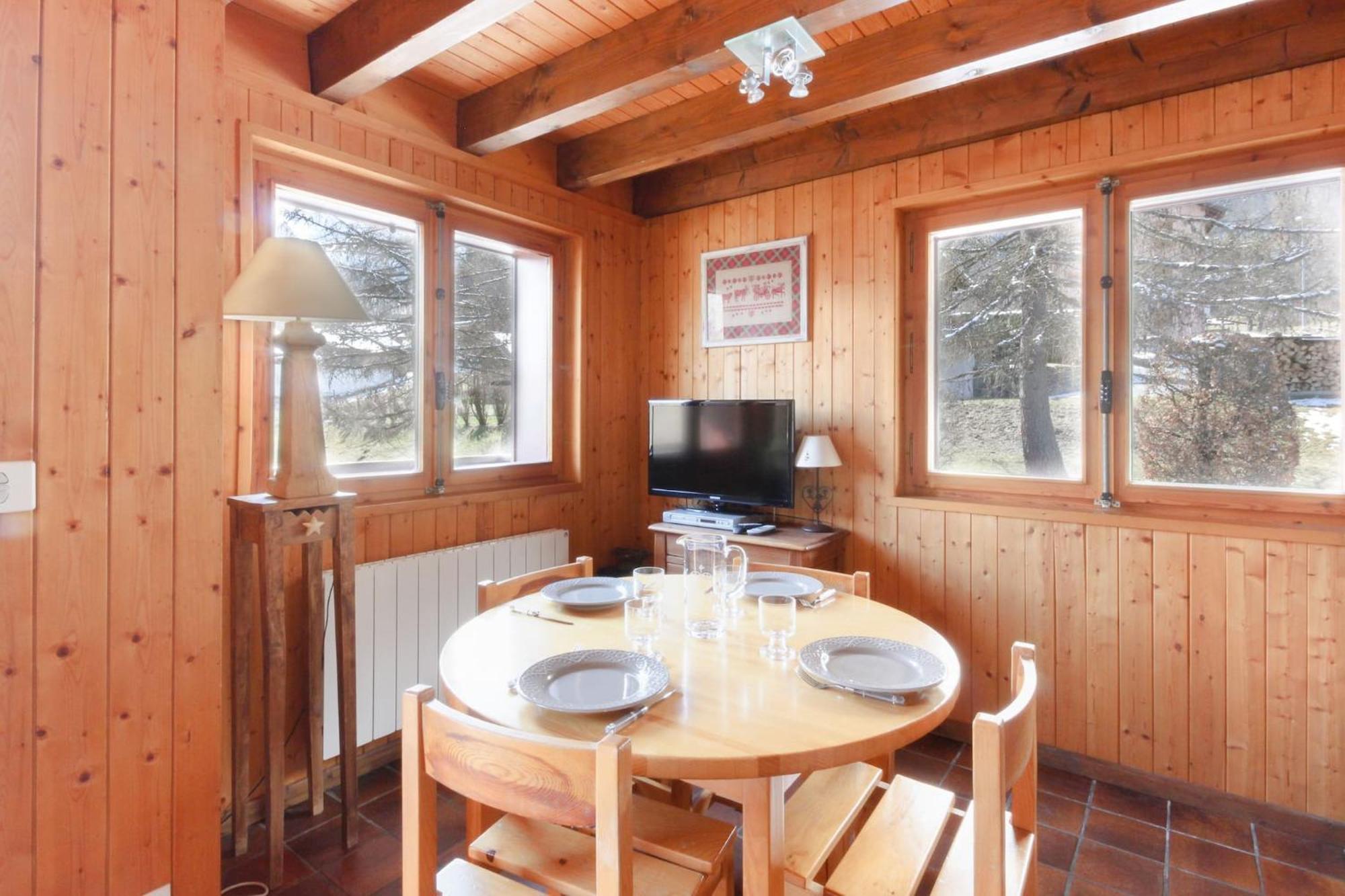 אוש Chalet Charousse מראה חיצוני תמונה